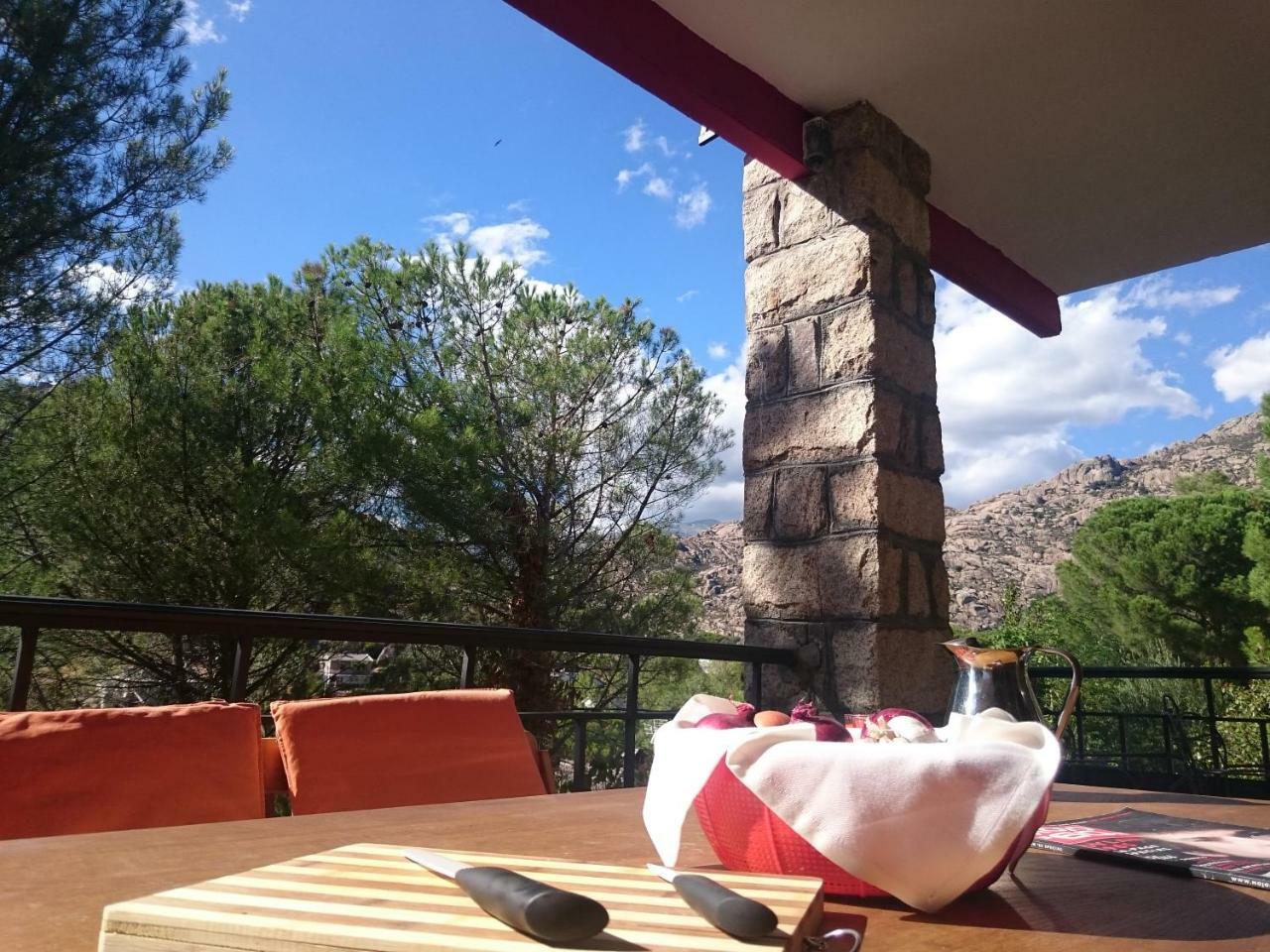 Piedra Libre Apartamentos Manzanares El Real Exteriör bild