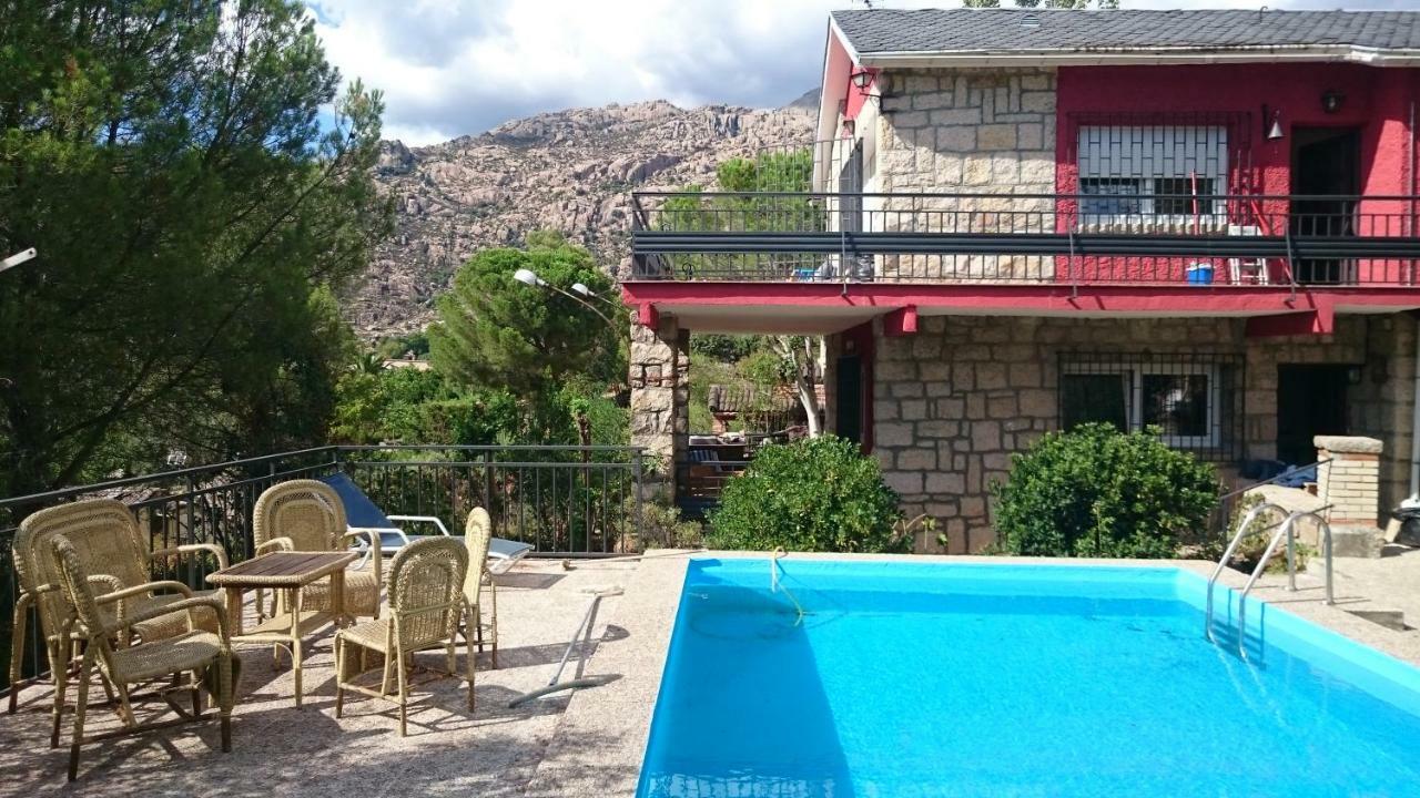 Piedra Libre Apartamentos Manzanares El Real Exteriör bild
